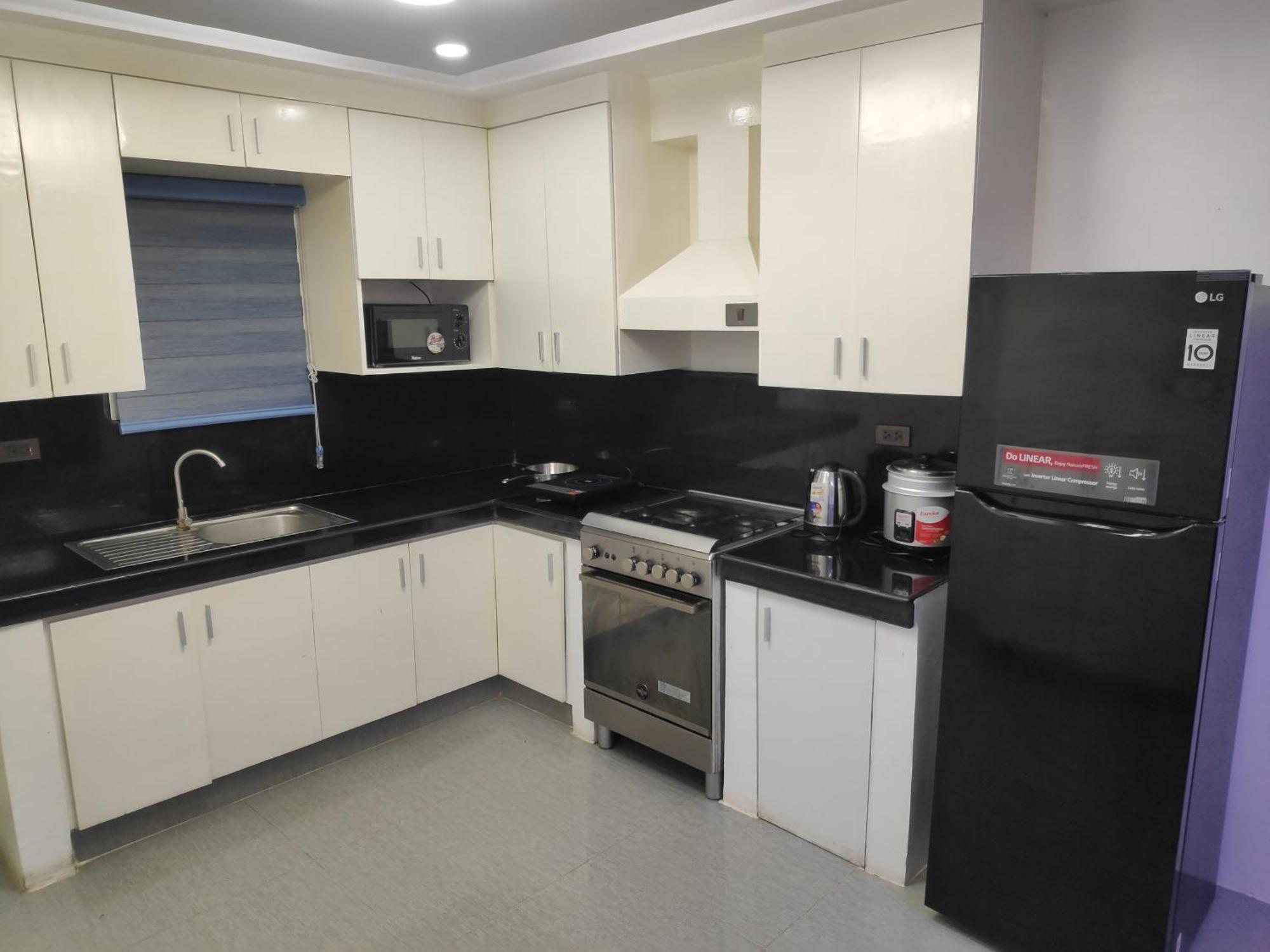 Tagaytay Staycation By Naya And Darla W Free Swimming Pool, Wifi & Netflix Tagaytay City Exteriér fotografie