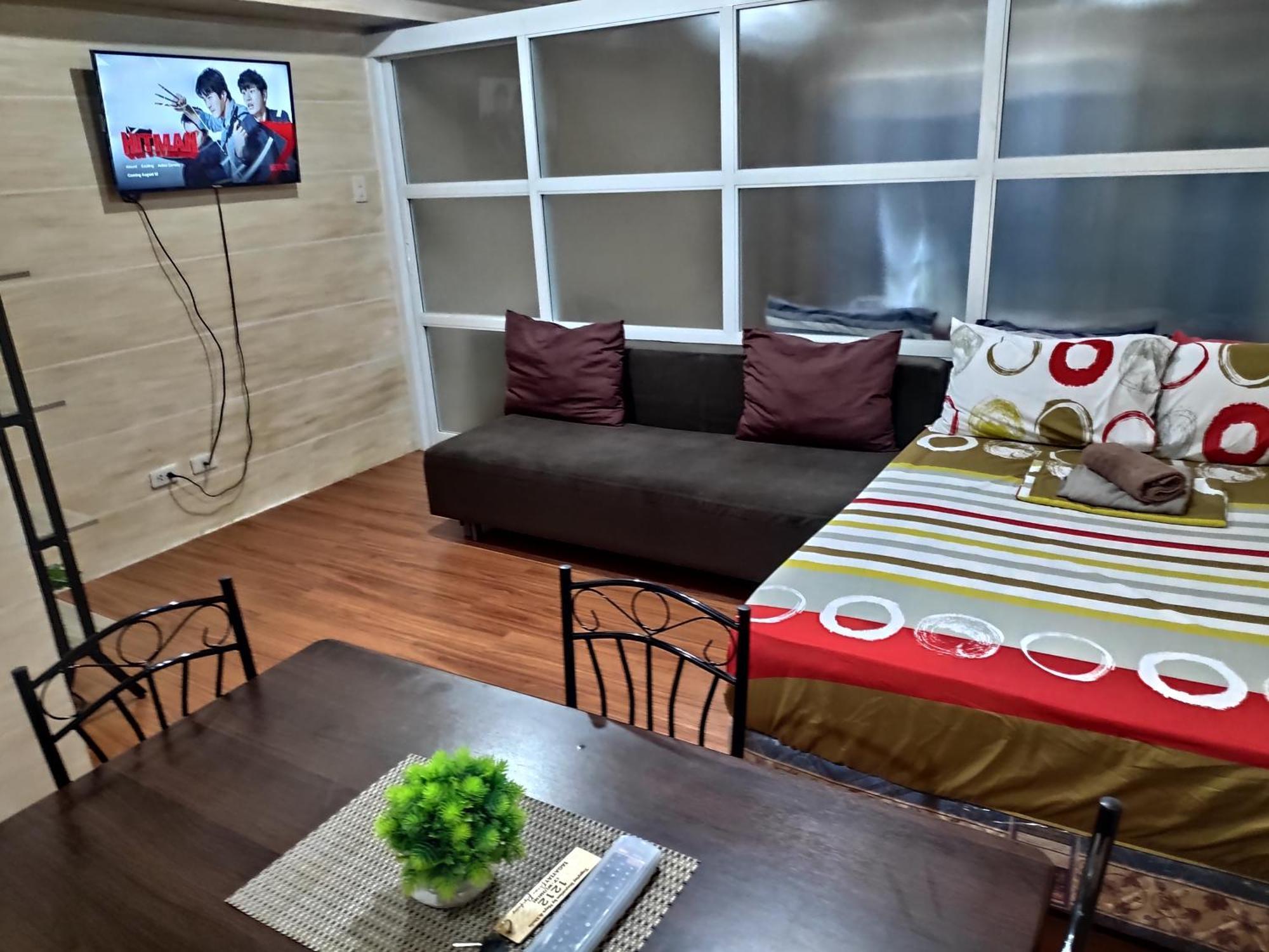 Tagaytay Staycation By Naya And Darla W Free Swimming Pool, Wifi & Netflix Tagaytay City Exteriér fotografie