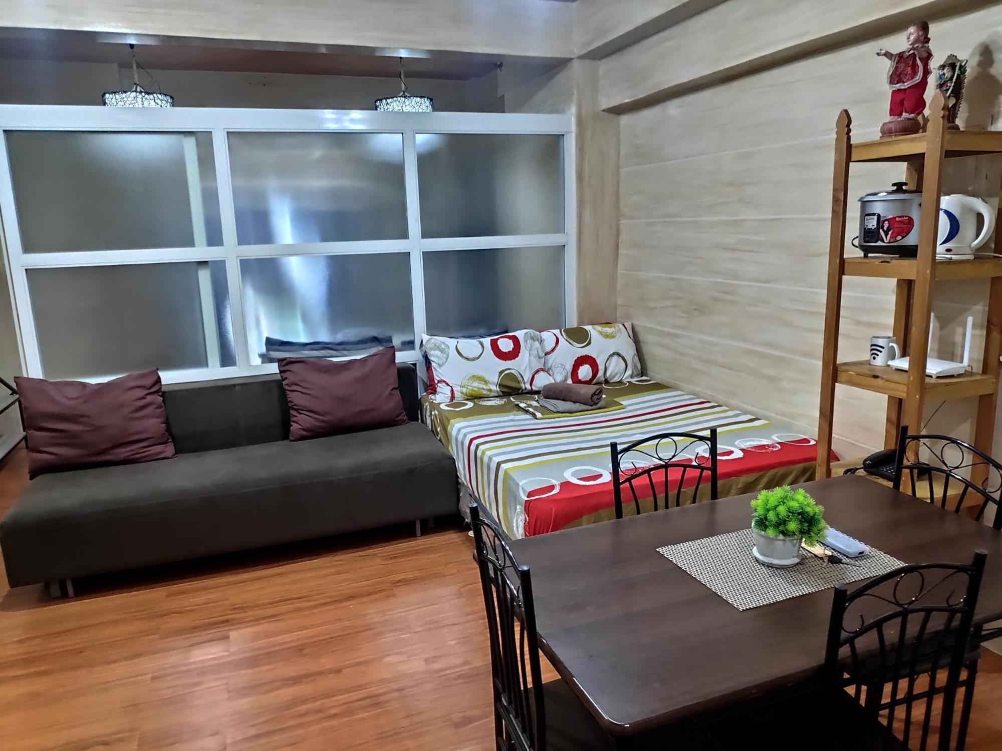 Tagaytay Staycation By Naya And Darla W Free Swimming Pool, Wifi & Netflix Tagaytay City Exteriér fotografie