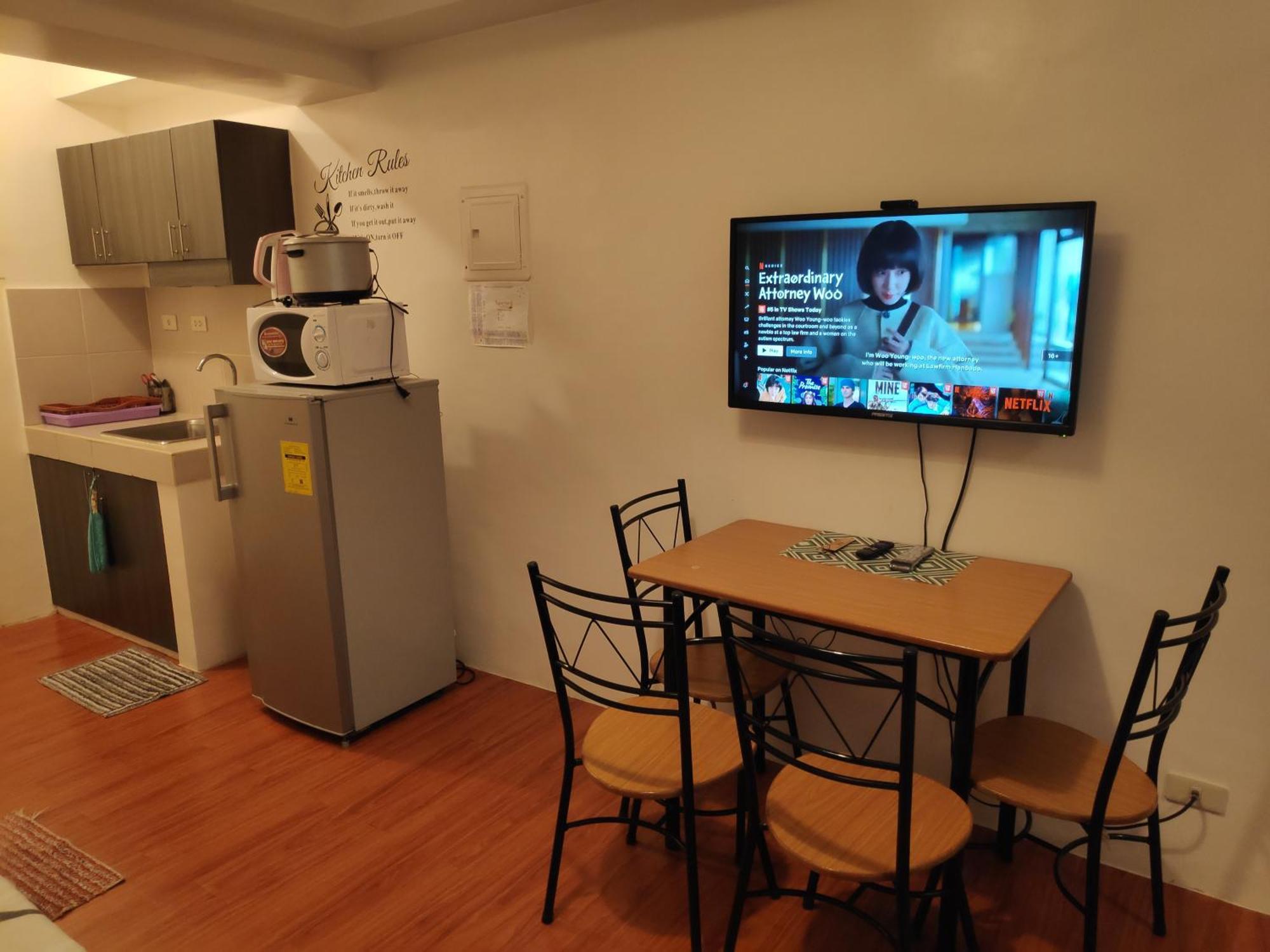Tagaytay Staycation By Naya And Darla W Free Swimming Pool, Wifi & Netflix Tagaytay City Exteriér fotografie